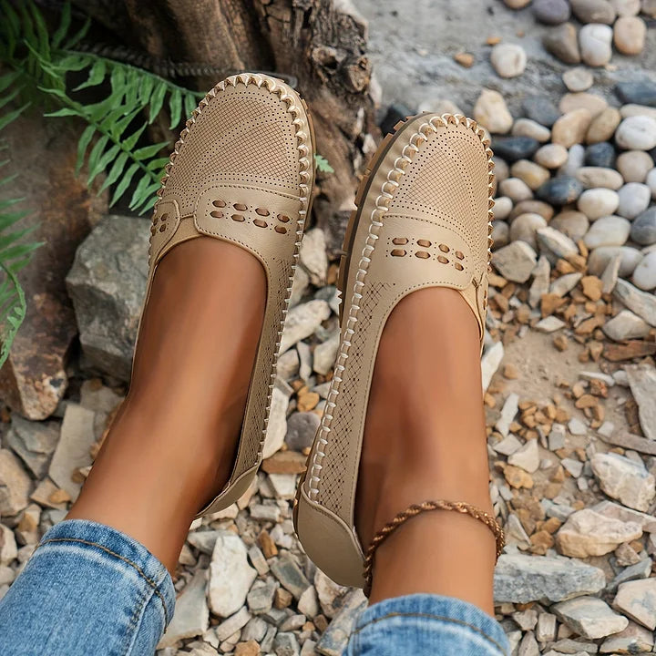 Women Flat Shoes | Comfortable Everyday Slip-Ons-Women Shoes-Homefinn