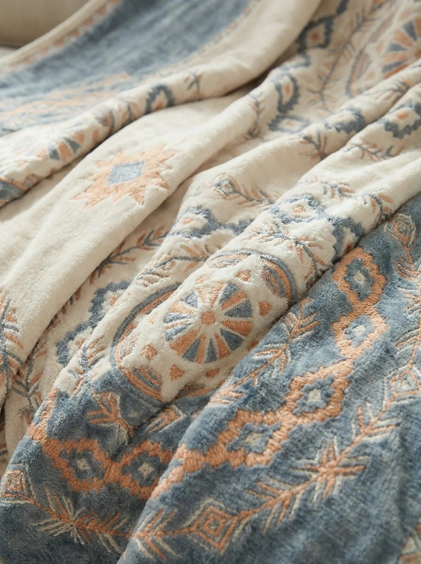 Bed Quilt Blanket | Geometric Pattern Layout-Blanket-Homefinn