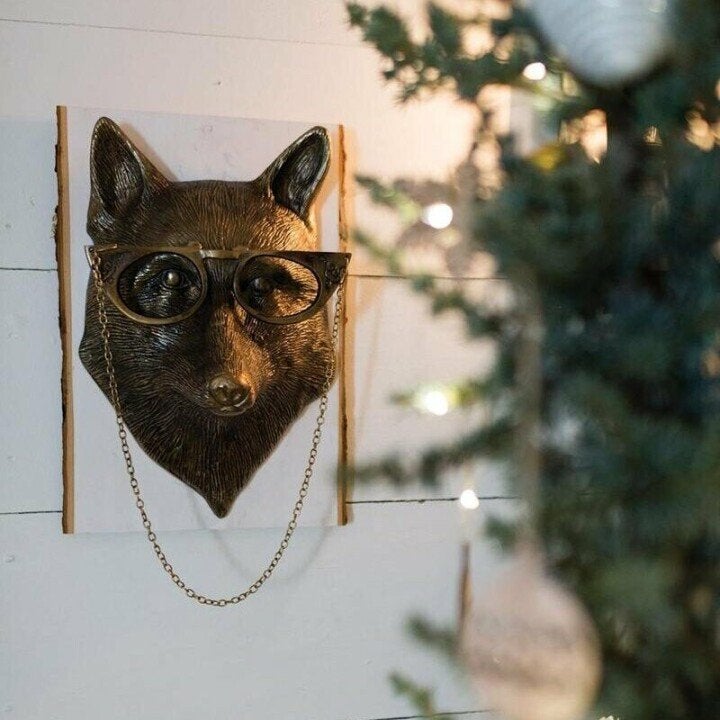 Artful Vintage Deer Head Wall Decoration - Image 3