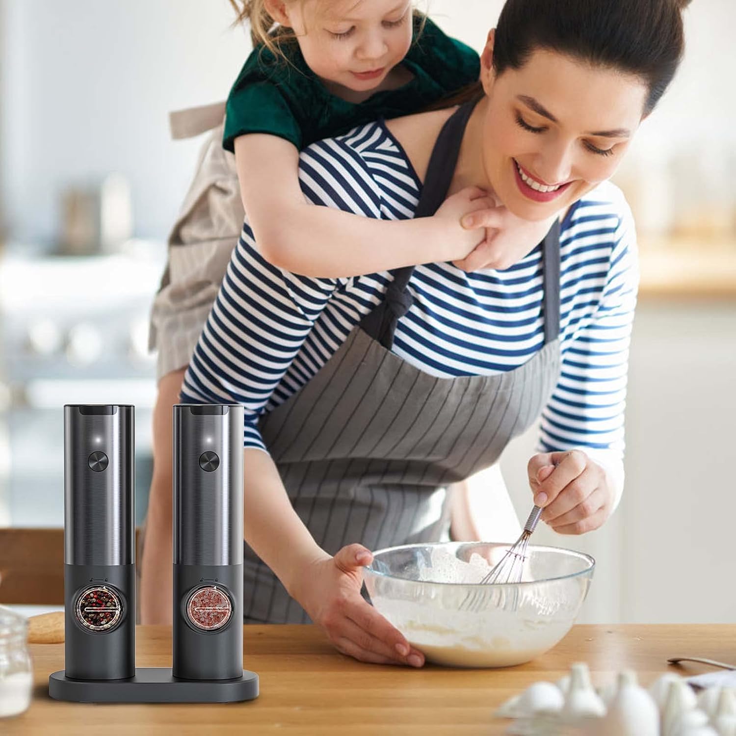 Electric Salt And Pepper Grinder Set | USB Rechargeable · Homefinn