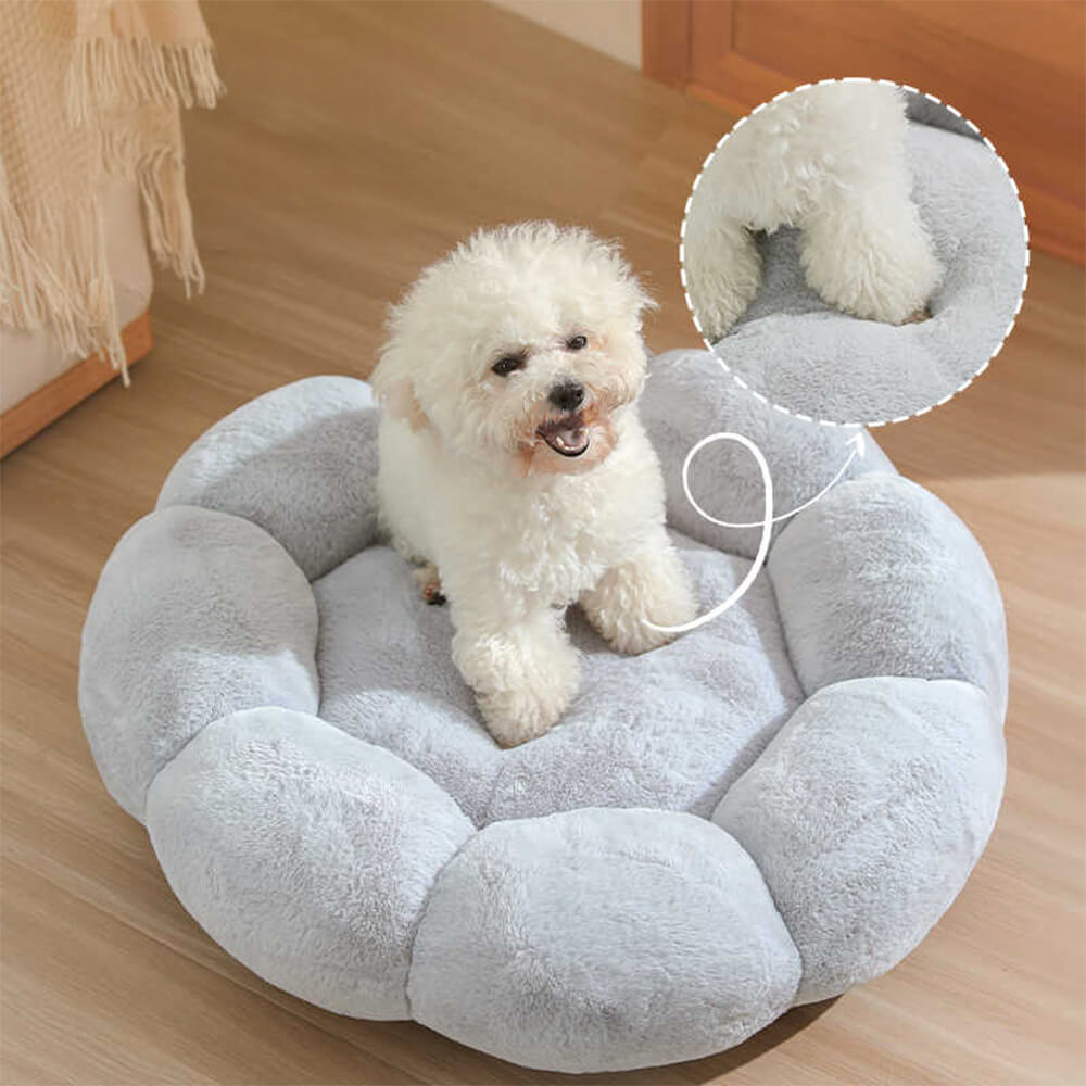 Fluffy Pet Bed | Flower Shaped · Homefinn