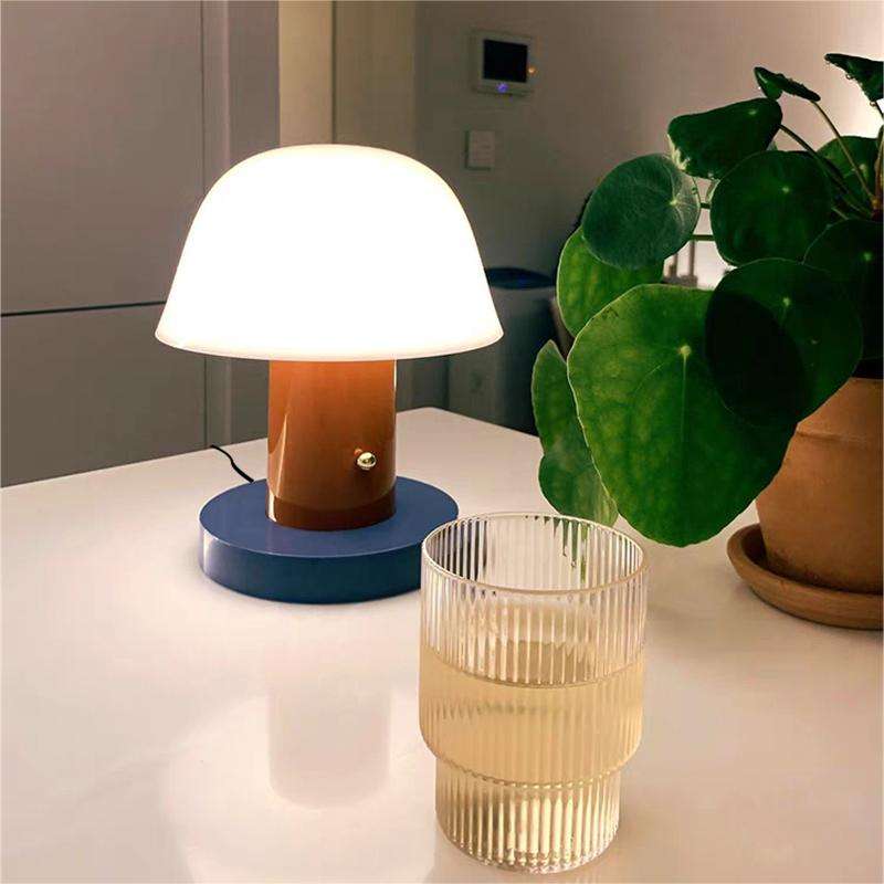 Modern Mushroom Table Lamp | LED Light · Homefinn