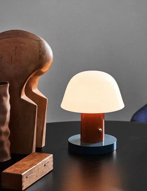 Modern Mushroom Table Lamp | LED Light · Homefinn