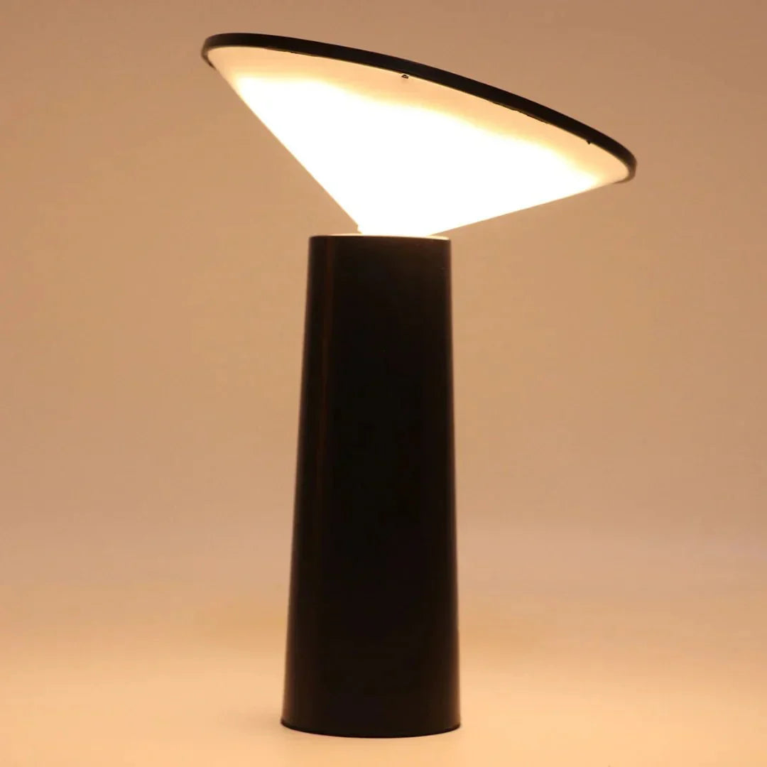 Modern Table Lamp | LED Light · Homefinn