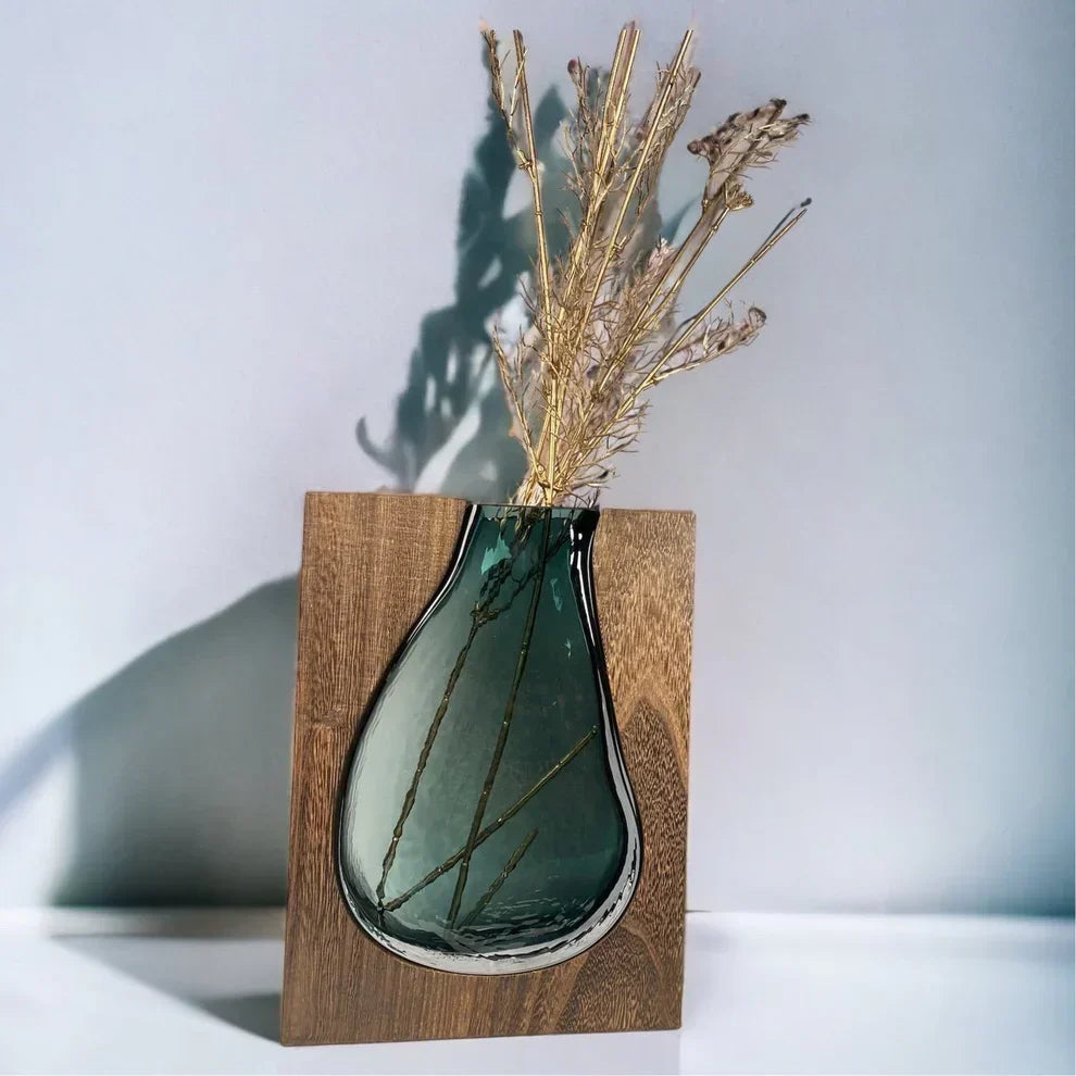 Nordic Vase | Wooden Frame · Homefinn