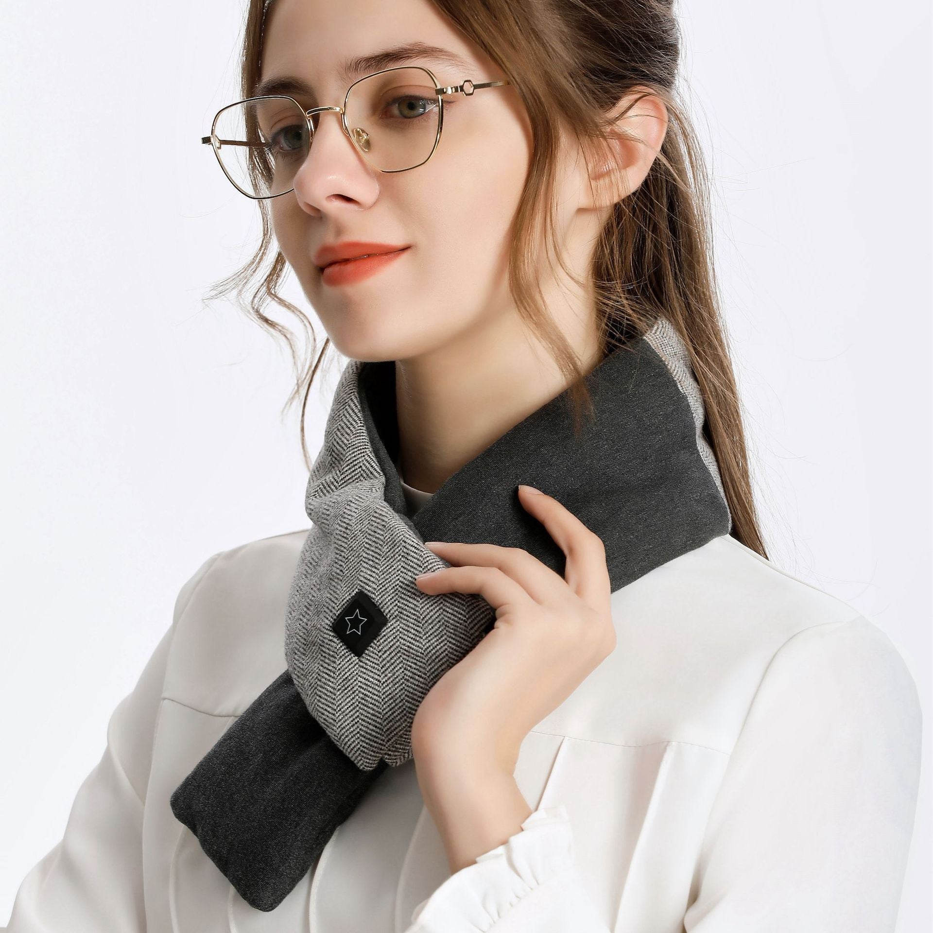 Rechargeable Heated Scarf | USB Powered · Homefinn