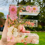 Resin Letter Night Light | LED Pressed Flowers · Homefinn