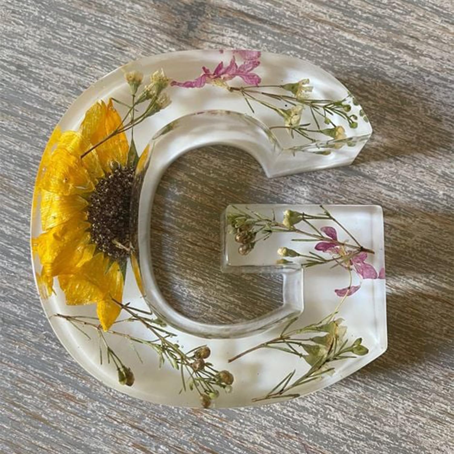 Resin Letter Night Light | LED Pressed Flowers · Homefinn