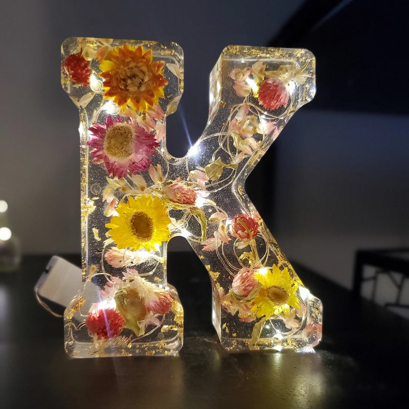 Resin Letter Night Light | LED Pressed Flowers · Homefinn