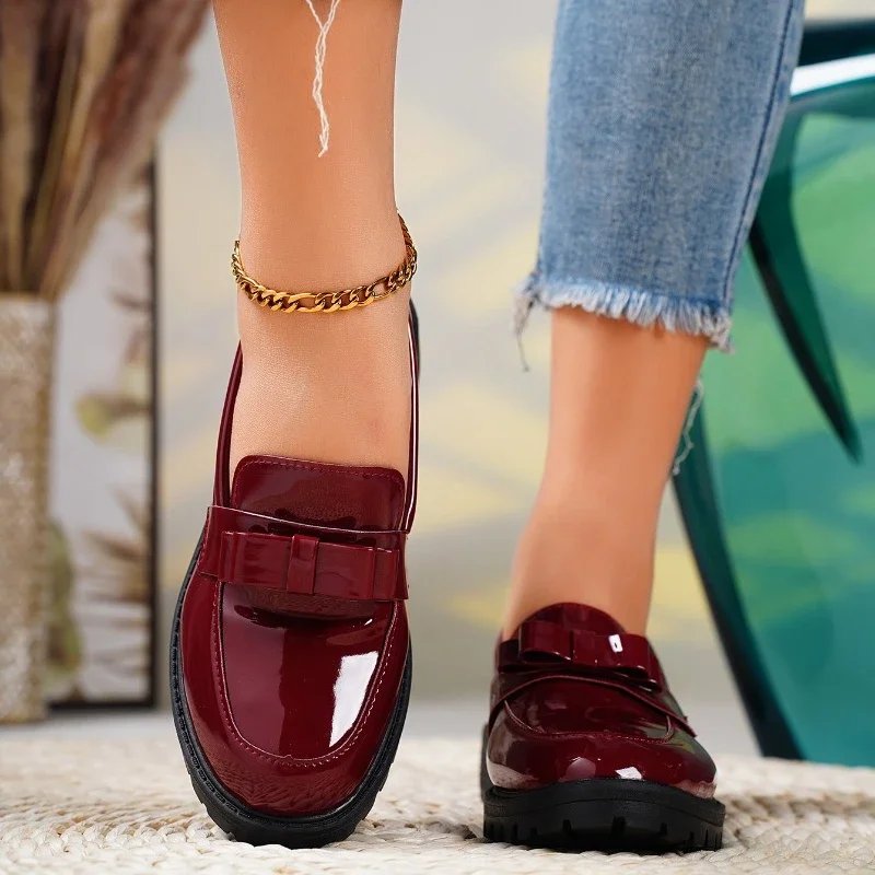 Mia | Women's Orthopedic Loafers Patent Leather Slip-On Bow - Image 2
